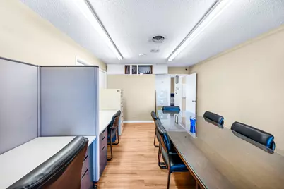 200 E Russell Avenue, Bonham, TX 75418 - Photo 19