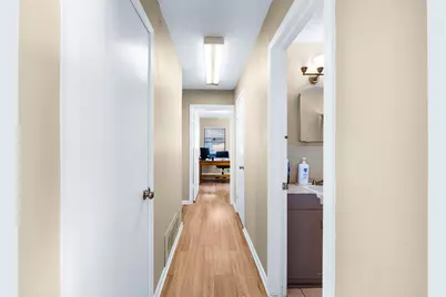 200 E Russell Avenue, Bonham, TX 75418 - Photo 11