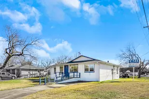 200 E Russell Ave, Bonham, TX 75418 - Photo 1