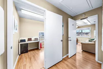 200 E Russell Avenue, Bonham, TX 75418 - Photo 9