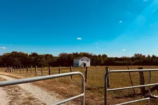 497 County Rd 4642, Trenton, TX 75490 - Photo 3