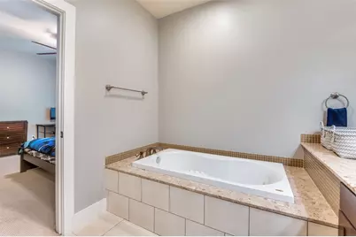 5618 Lindell Avenue #7, Dallas, TX 75206 - Photo 5