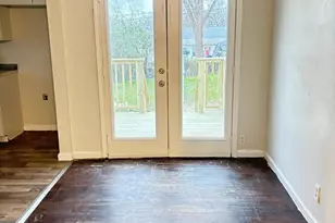 822 Oak St, Grand Prairie, TX 75050 - Photo 3