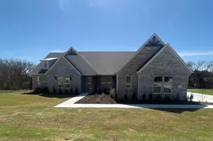 907 Perrin Ln, Van Alstyne, TX 75495 - Photo 1