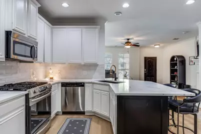 8629 Stargazer Drive, McKinney, TX 75070 - Photo 9