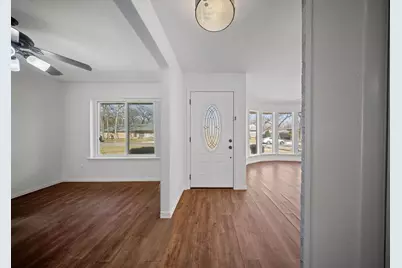 203 Oak Forest Trail, Euless, TX 76039 - Photo 7