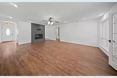 203 Oak Forest Trail, Euless, TX 76039 - Photo 9