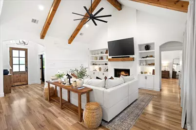 1074 Pioneer Crossing, Weatherford, TX 76088 - Photo 9