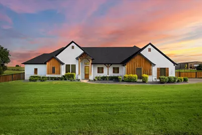 1074 Pioneer Crossing, Weatherford, TX 76088 - Photo 1