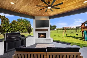 1074 Pioneer Xing, Weatherford, TX 76088 - Photo 33