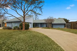 8100 Bobwhite Dr, Frisco, TX 75034 - Photo 3