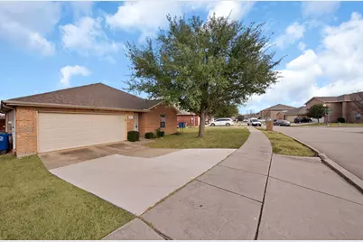 1401 Whitewater Drive, Little Elm, TX 75068 - Photo 3