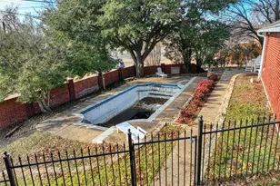 6521 Lynch Ln, Garland, TX 75044 - Photo 3