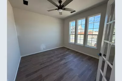 545 Waterford Park Boulevard, Weatherford, TX 76087 - Photo 3