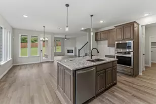 545 Waterford Park Boulevard, Weatherford, TX 76087 - Photo 5
