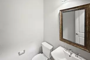 573 W Royal Ln, Irving, TX 75039 - Photo 21