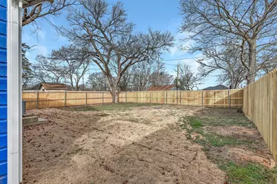 513 E Washington Street, Denison, TX 75021 - Photo 19