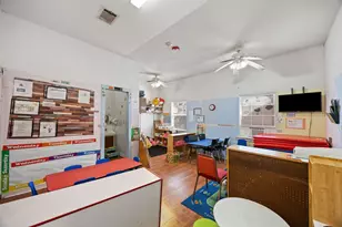 768 N Saint Augustine Dr, Dallas, TX 75217 - Photo 5