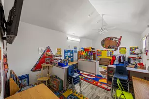 768 N Saint Augustine Dr, Dallas, TX 75217 - Photo 11