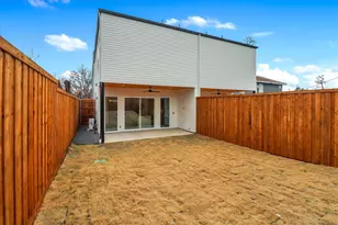 628 Wayne St, Dallas, TX 75223 - Photo 31