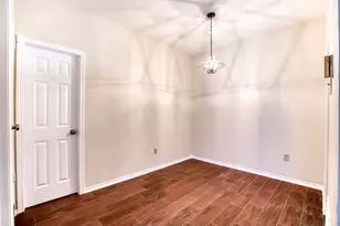 9600 Royal Ln, Dallas, TX 75243 - Photo 9