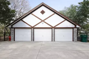 1075 Mobley Rd, Cedar Hill, TX 75104 - Photo 11