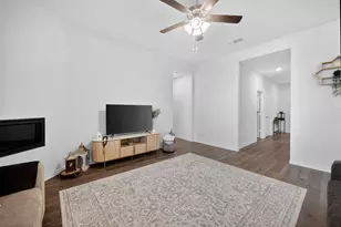 10601 Autumn Leaves Ln, Aubrey, TX 76227 - Photo 15