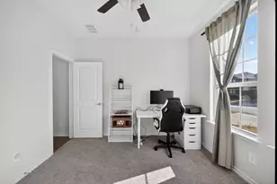 10601 Autumn Leaves Ln, Aubrey, TX 76227 - Photo 7