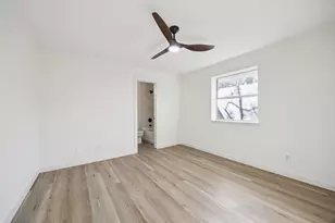 302 W Pelton St, Sherman, TX 75092 - Photo 15