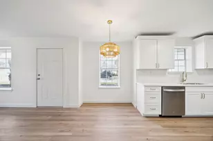 302 W Pelton St, Sherman, TX 75092 - Photo 5