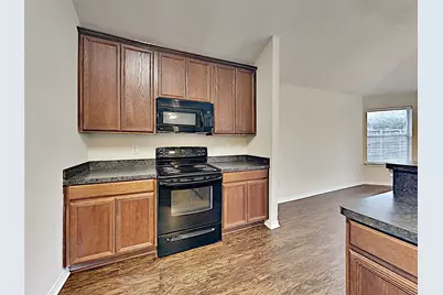 4408 Fox Meadows Lane, Mansfield, TX 76063 - Photo 9