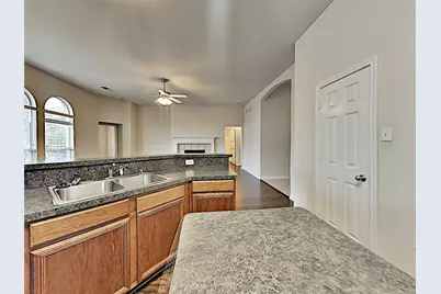 4408 Fox Meadows Lane, Mansfield, TX 76063 - Photo 7