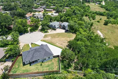 2300 Donnyville Court, Fort Worth, TX 76119 - Photo 5