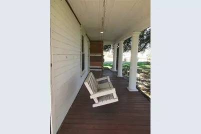 607 S First Street S, Rosebud, TX 76570 - Photo 5