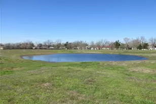 607 S First Street S, Rosebud, TX 76570 - Photo 9