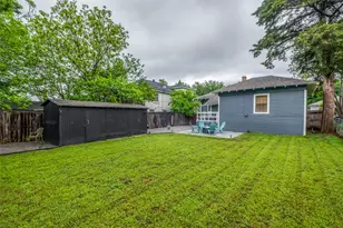 705 S Glasgow Dr, Dallas, TX 75223 - Photo 19