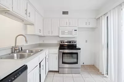 883 Dublin Drive #B, Richardson, TX 75080 - Photo 11