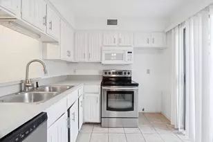 883 Dublin Dr, Richardson, TX 75080 - Photo 11