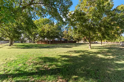 9690 Vail Eton Drive, Pilot Point, TX 76258 - Photo 35