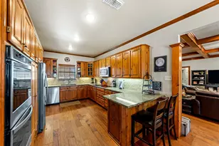 9690 Vail Eton Dr, Pilot Point, TX 76258 - Photo 19