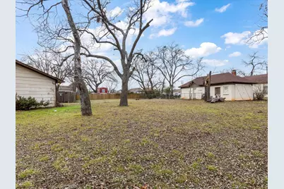 1111 N Douglas Avenue #Lot 2, Cleburne, TX 76033 - Photo 3