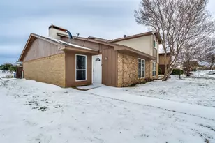 1402 S Carrier Pkwy, Grand Prairie, TX 75051 - Photo 1