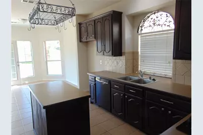 1823 Wildwood Lane, Glenn Heights, TX 75154 - Photo 15