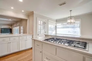 2400 Winton Terrace W, Fort Worth, TX 76109 - Photo 15