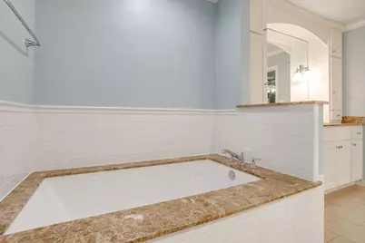 2400 Winton Terrace W, Fort Worth, TX 76109 - Photo 35