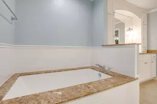 2400 Winton Terrace W, Fort Worth, TX 76109 - Photo 35