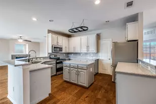 3708 Muirfield Dr, Carrollton, TX 75007 - Photo 11