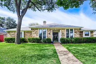 1202 E Berkeley Dr, Richardson, TX 75081 - Photo 1