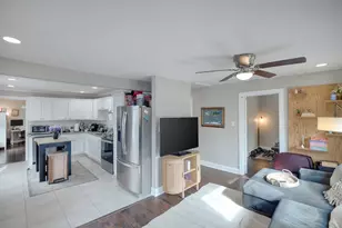 4029 Knox St, Fort Worth, TX 76119 - Photo 9