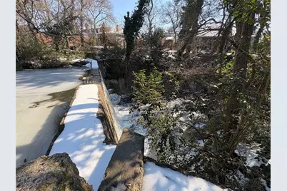 9762 Twin Creek Drive, Dallas, TX 75228 - Photo 23